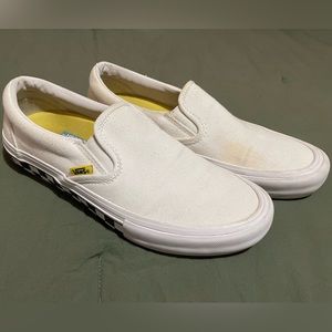 White Slip On Vans /w Checkered Trim